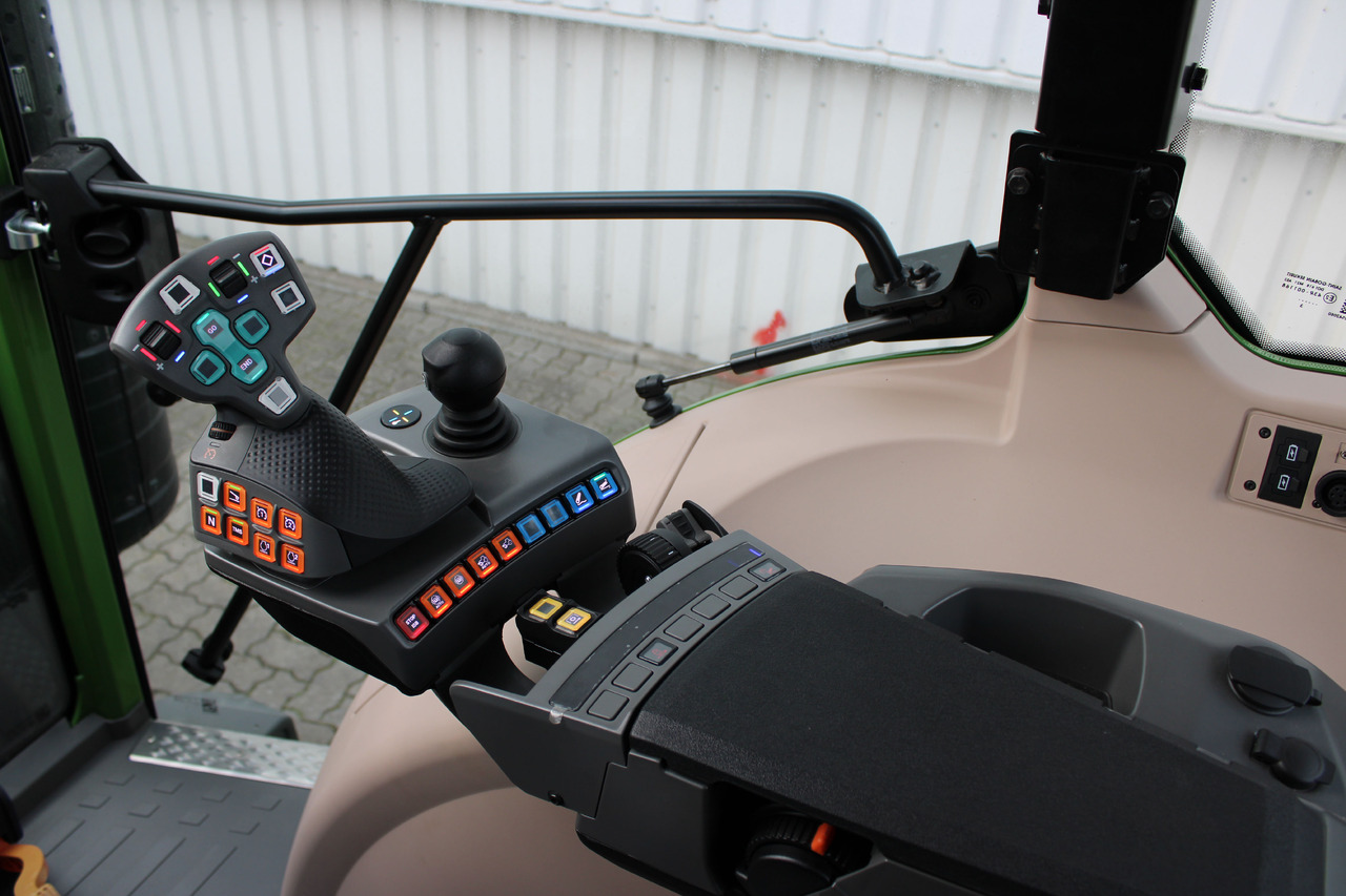 Fendt 211S Vario Gen3 Power Sett2 - Tractor agricol: Foto 5 Fendt 211S Vario Gen3 Power Sett2 - Tractor agricol: Foto 5