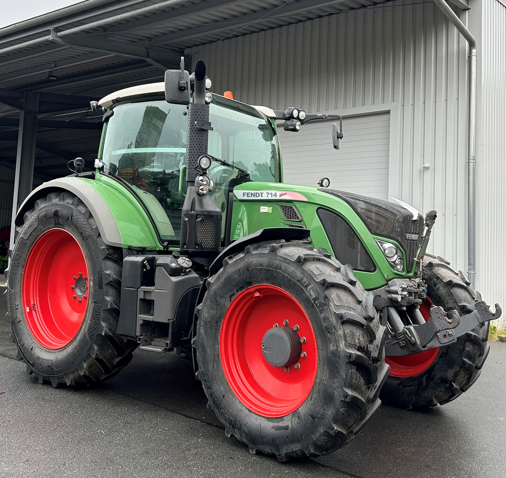 Fendt 714 Vario SCR Profi - Tractor agricol: Foto 1 Fendt 714 Vario SCR Profi - Tractor agricol: Foto 1