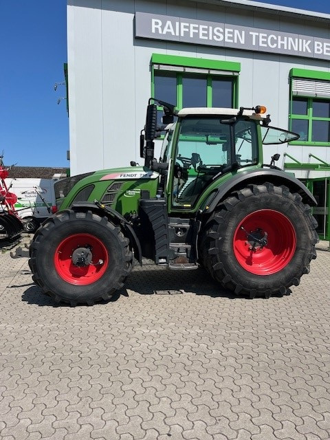 Fendt 718 Vario S4 - Tractor agricol: Foto 1 Fendt 718 Vario S4 - Tractor agricol: Foto 1