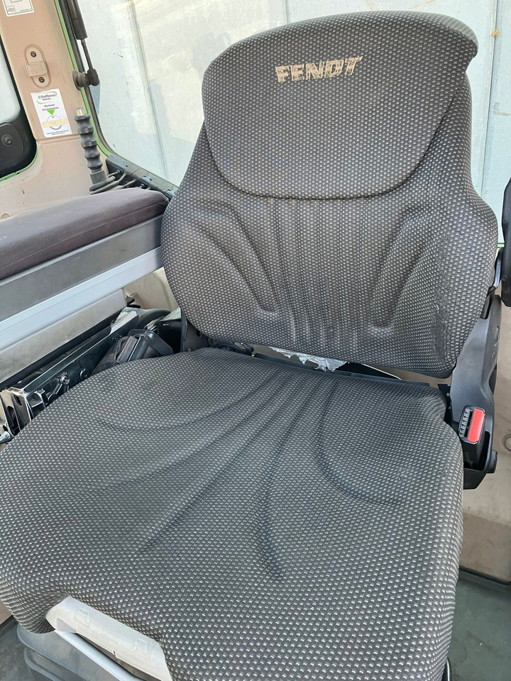 Fendt 718 Vario S4 Power - Tractor agricol: Foto 3 Fendt 718 Vario S4 Power - Tractor agricol: Foto 3