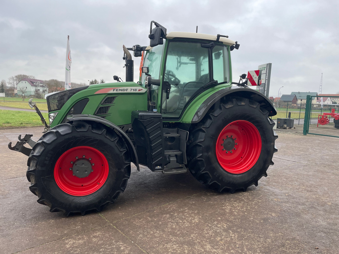 Fendt 718 Vario S4 ProfiPlus - Tractor agricol: Foto 1 Fendt 718 Vario S4 ProfiPlus - Tractor agricol: Foto 1