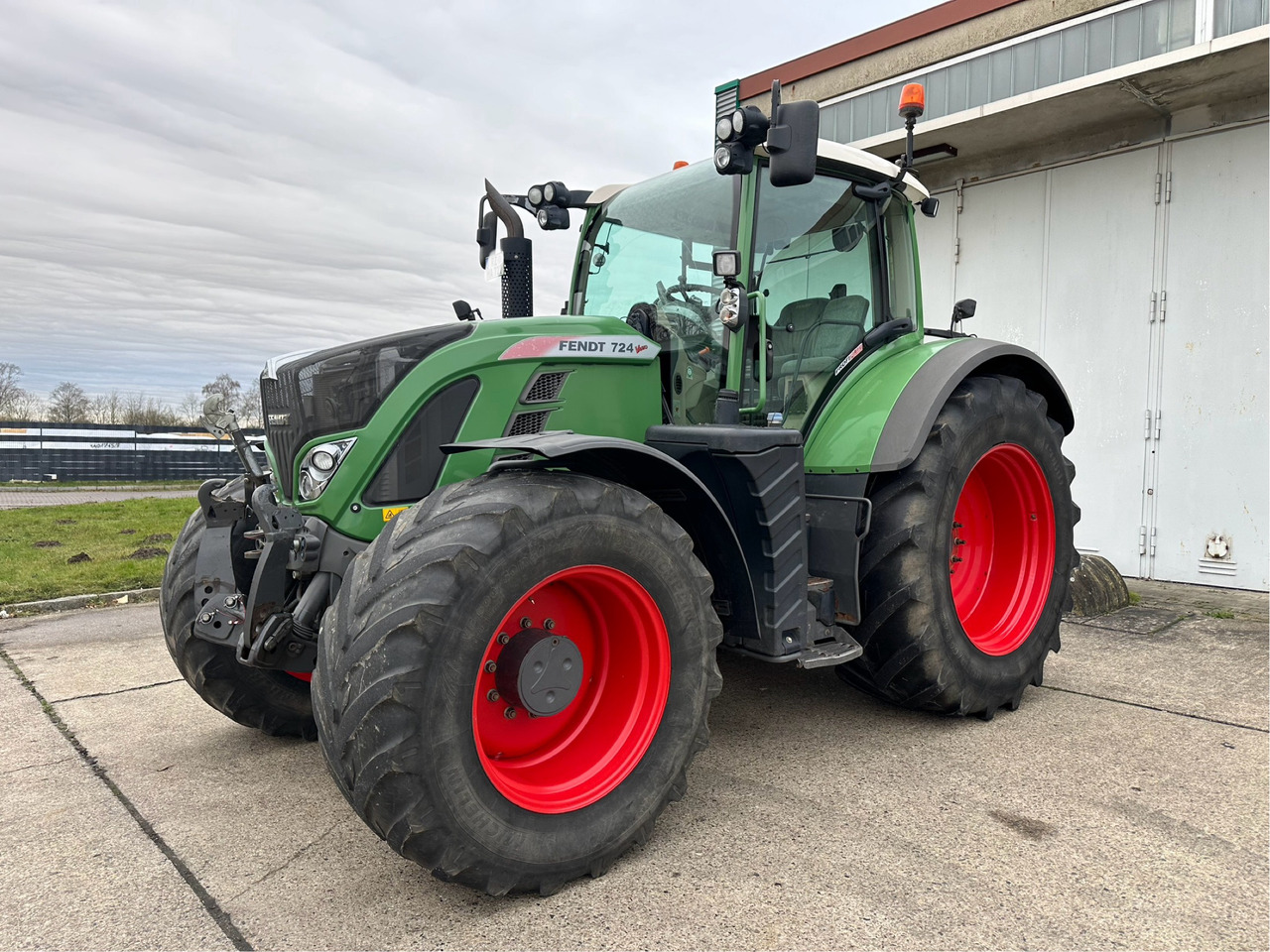 Fendt 724 Vario S4 Profi Plus - Tractor agricol: Foto 1 Fendt 724 Vario S4 Profi Plus - Tractor agricol: Foto 1
