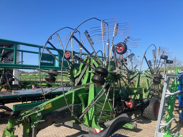 Fendt Former 14055 PRO - Maşină de întors fânul: Foto 4 Fendt Former 14055 PRO - Maşină de întors fânul: Foto 4