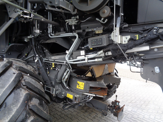 Fendt IDEAL 8T - Combină de recoltat cereale: Foto 4 Fendt IDEAL 8T - Combină de recoltat cereale: Foto 4