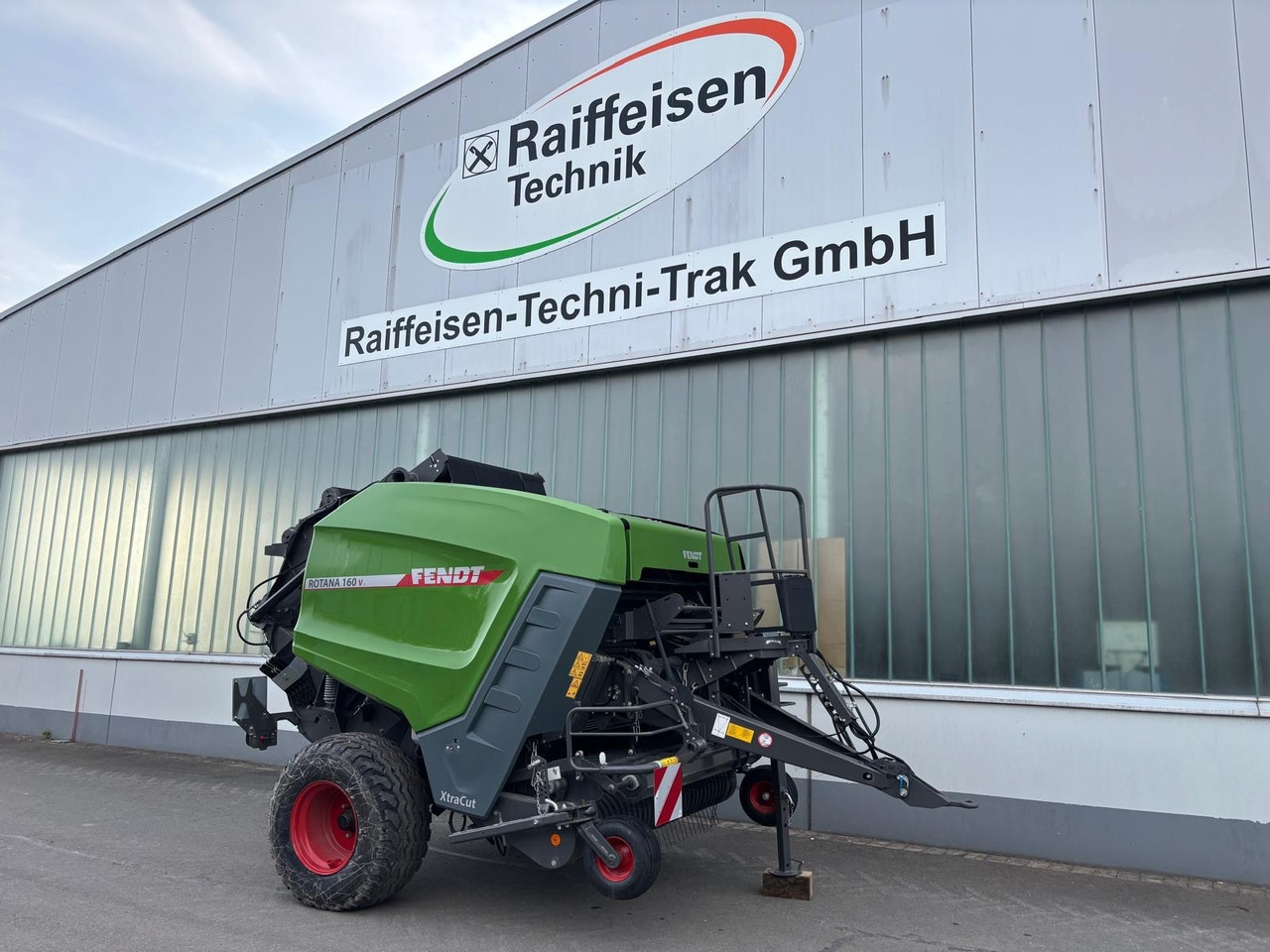 Fendt Rotana 160 V Xtra - 25 Messer - Utilaje pentru fân: Foto 1 Fendt Rotana 160 V Xtra - 25 Messer - Utilaje pentru fân: Foto 1