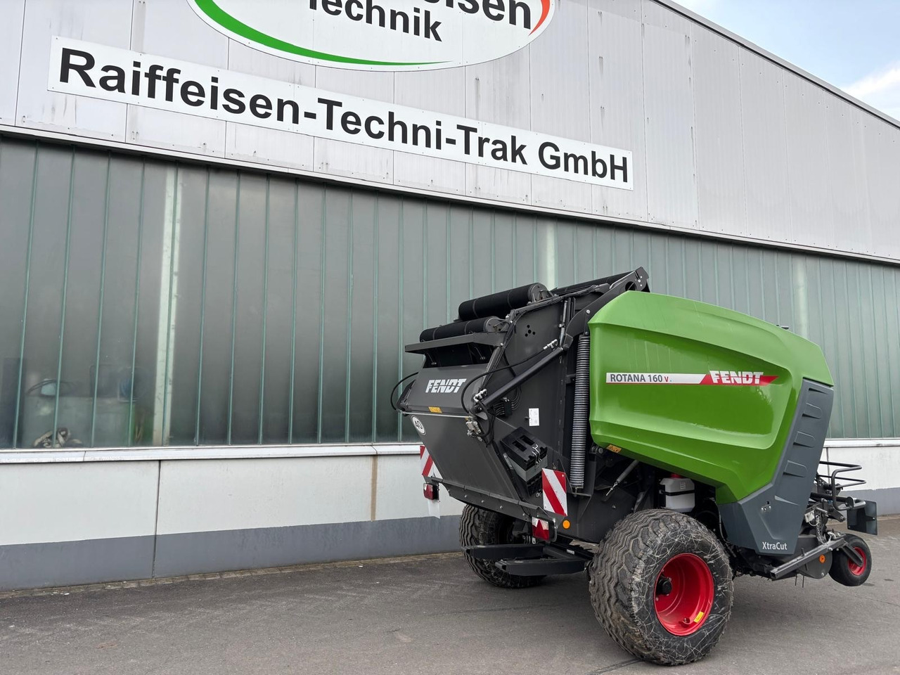 Fendt Rotana 160 V Xtra - 25 Messer - Utilaje pentru fân: Foto 3 Fendt Rotana 160 V Xtra - 25 Messer - Utilaje pentru fân: Foto 3