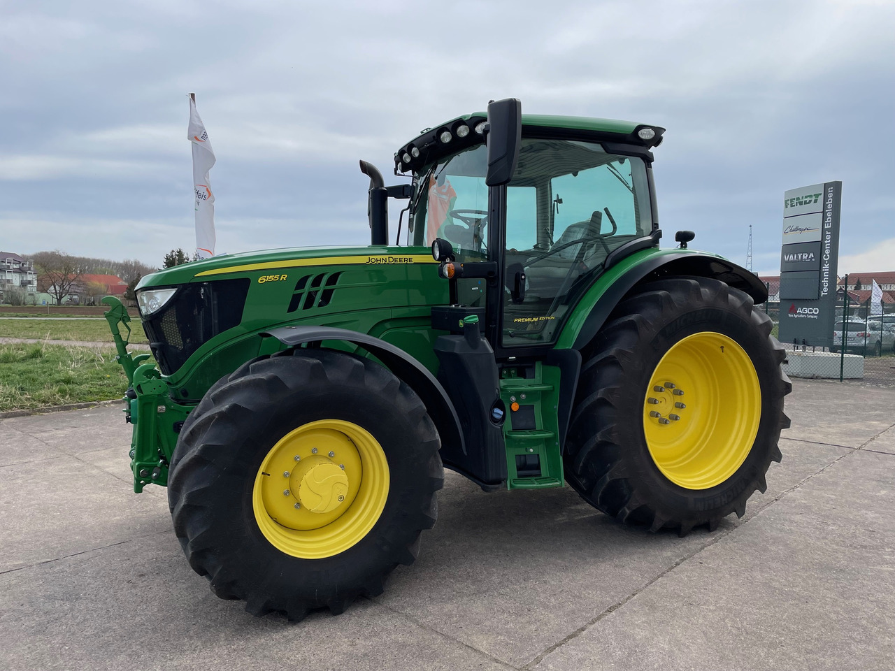 John Deere 6155R AutoPowr Premium Edition - Tractor agricol: Foto 1 John Deere 6155R AutoPowr Premium Edition - Tractor agricol: Foto 1