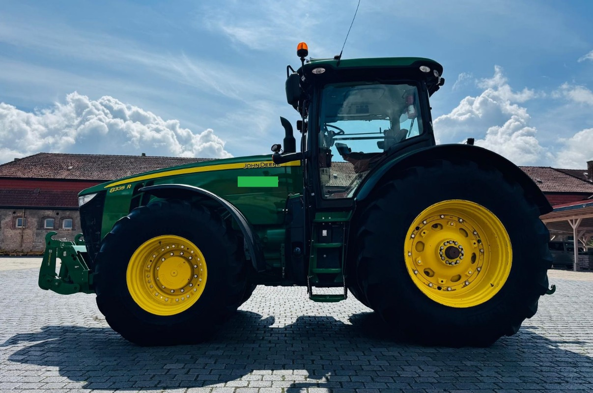 John Deere 8270R - Tractor agricol: Foto 1 John Deere 8270R - Tractor agricol: Foto 1