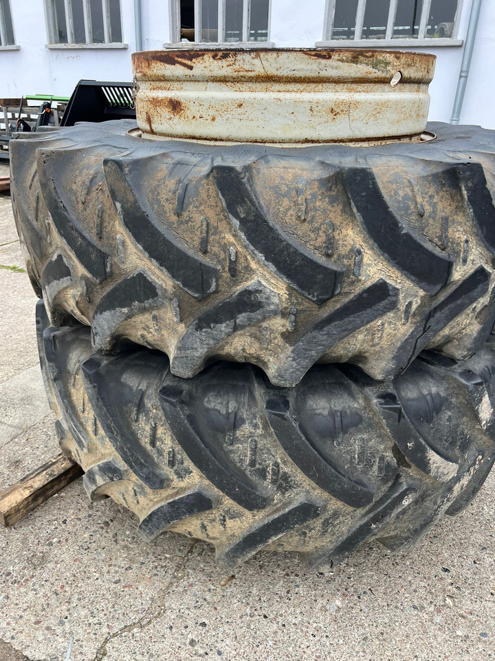 Kleber Zwillinge 20.8 R38 - Anvelope și jante: Foto 1 Kleber Zwillinge 20.8 R38 - Anvelope și jante: Foto 1