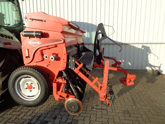 Kuhn Drillkombination Premia 300 - Grapă: Foto 1 Kuhn Drillkombination Premia 300 - Grapă: Foto 1