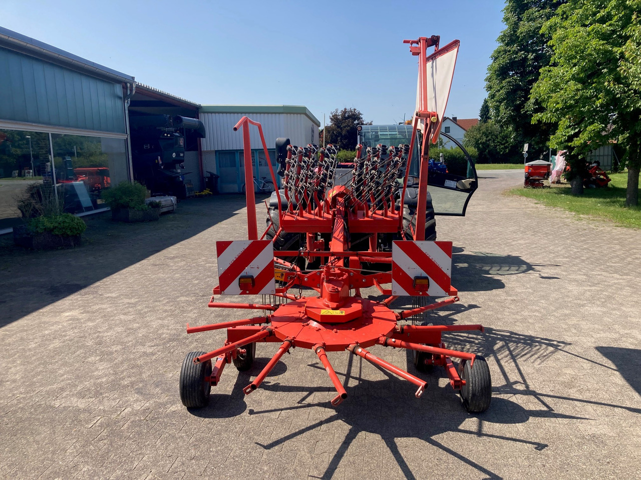 Kuhn Schwader GA 4521 - Maşină de întors fânul: Foto 4 Kuhn Schwader GA 4521 - Maşină de întors fânul: Foto 4
