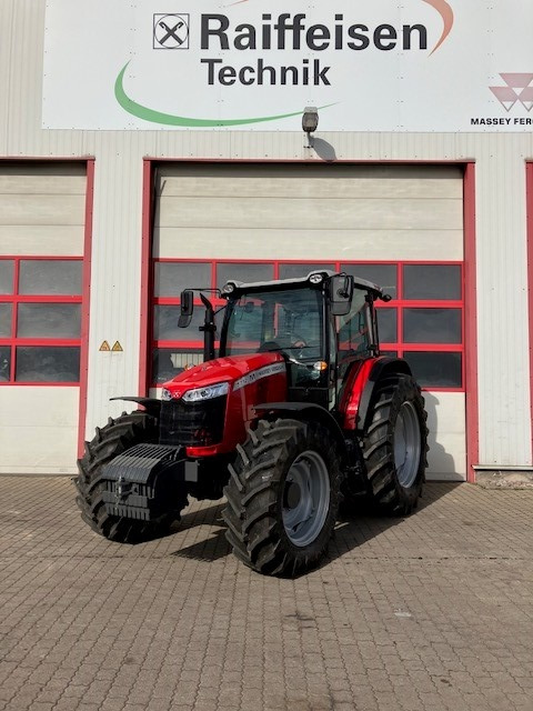Massey Ferguson 5712 M 4WD Cab Essential - Tractor agricol: Foto 1 Massey Ferguson 5712 M 4WD Cab Essential - Tractor agricol: Foto 1
