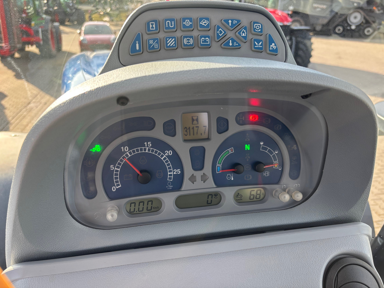 New Holland T 7.270 AC - Tractor agricol: Foto 2 New Holland T 7.270 AC - Tractor agricol: Foto 2