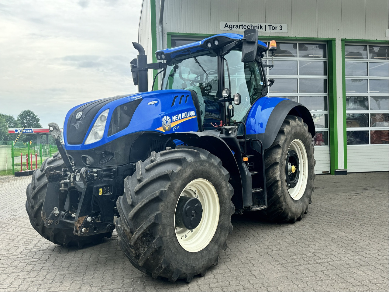 New Holland T7.315 - Tractor agricol: Foto 1 New Holland T7.315 - Tractor agricol: Foto 1
