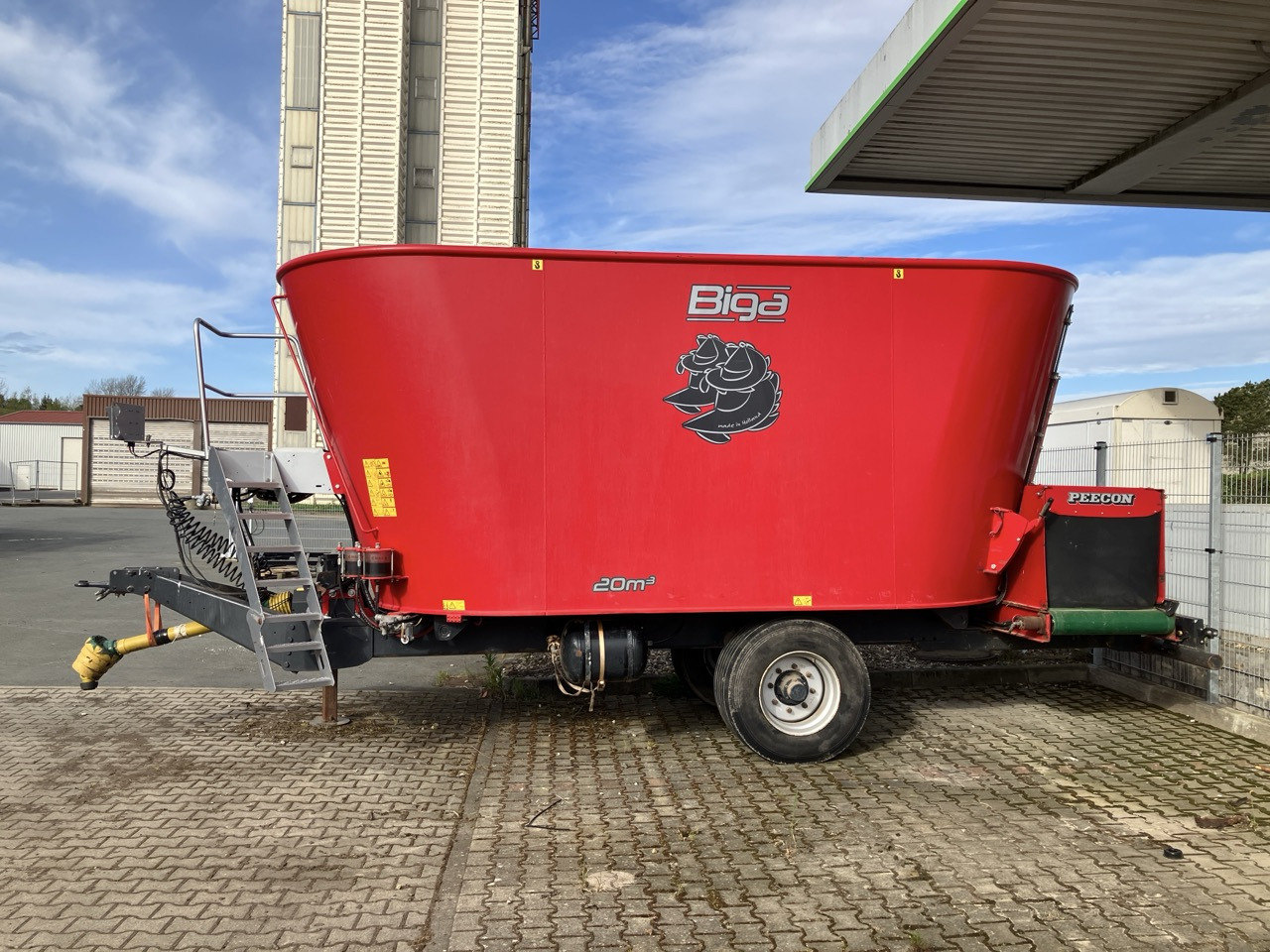 Peecon Peecon Biga 20-215 Twin Plus - Remorcă distribuit furaje: Foto 1 Peecon Peecon Biga 20-215 Twin Plus - Remorcă distribuit furaje: Foto 1