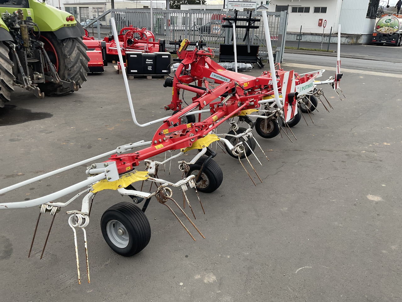 Pöttinger 6.69 Hit - Maşină de întors fânul: Foto 5 Pöttinger 6.69 Hit - Maşină de întors fânul: Foto 5