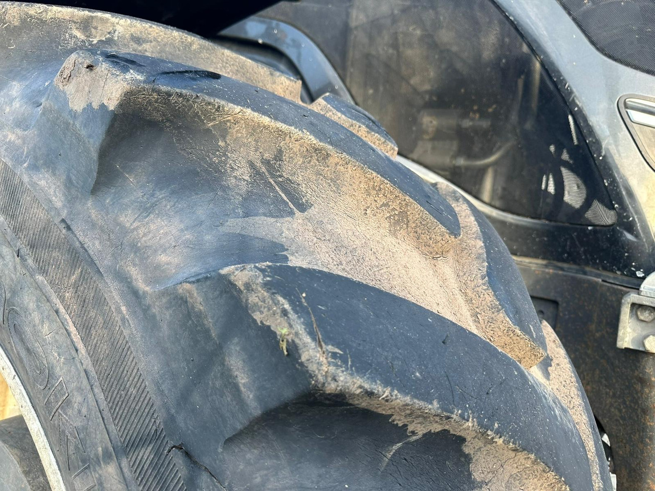 Tractor agricol Valtra S 374: Foto 11