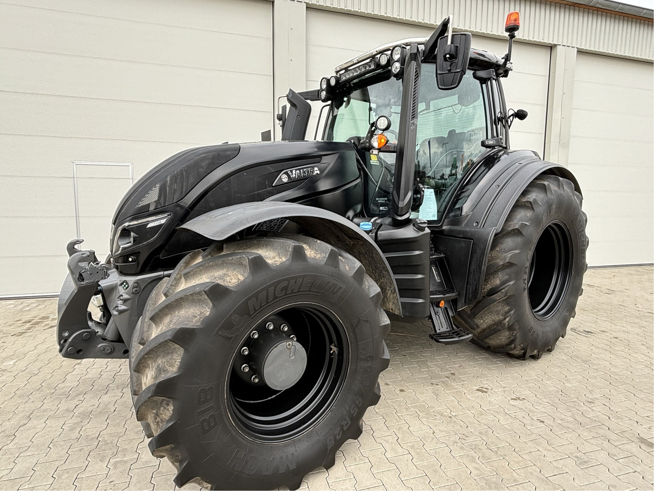 Valtra T 254 V Smart Touch MR19 - Tractor agricol: Foto 1 Valtra T 254 V Smart Touch MR19 - Tractor agricol: Foto 1