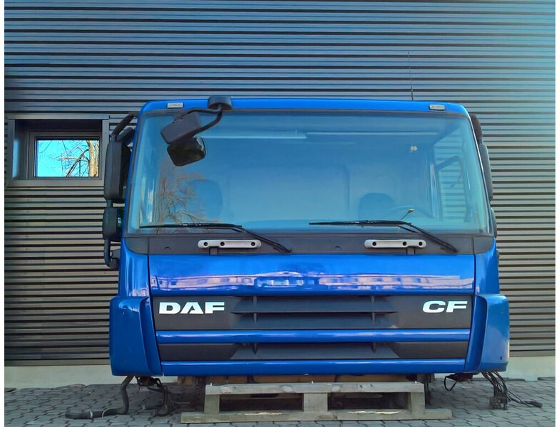 DAF CF65 CF75 CF85 Euro 5 - Cabină și interior pentru Camion: Foto 3 DAF CF65 CF75 CF85 Euro 5 - Cabină și interior pentru Camion: Foto 3