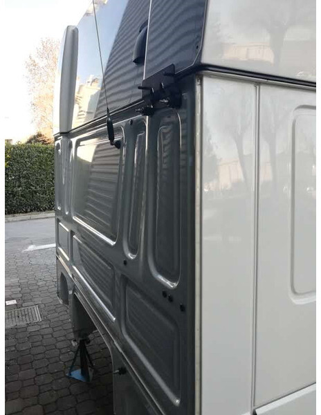 Cabină și interior pentru Camion DAF XF 106 Euro 6: Foto 8 Cabină și interior pentru Camion DAF XF 106 Euro 6: Foto 8