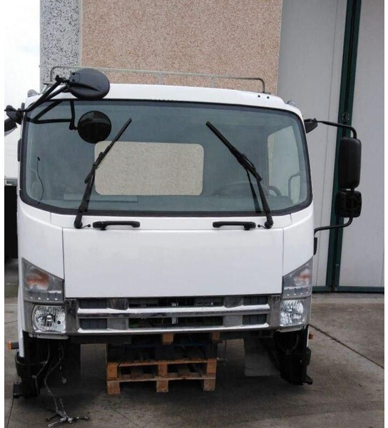 Isuzu FRR Euro 5 - Cabină și interior pentru Camion: Foto 3 Isuzu FRR Euro 5 - Cabină și interior pentru Camion: Foto 3