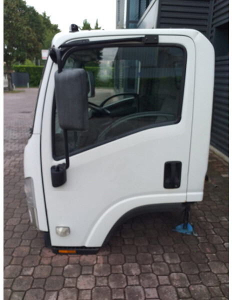 Isuzu M - L - Cabină și interior pentru Camion: Foto 1 Isuzu M - L - Cabină și interior pentru Camion: Foto 1