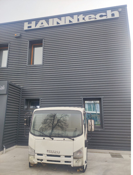Isuzu NLR NL 77 85 "N - L" - Cabină și interior pentru Camion: Foto 1 Isuzu NLR NL 77 85 "N - L" - Cabină și interior pentru Camion: Foto 1