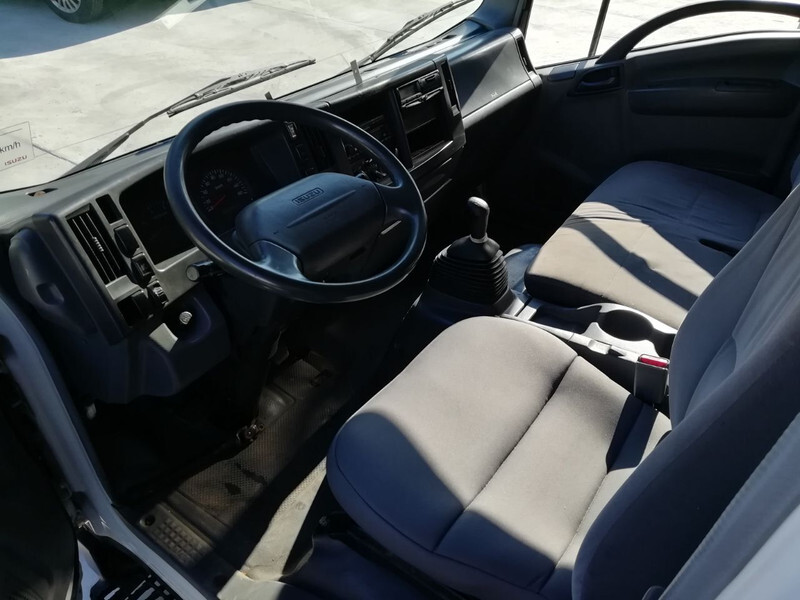 Isuzu NPR 85 "M - P - Q" - Cabină și interior pentru Camion: Foto 5 Isuzu NPR 85 "M - P - Q" - Cabină și interior pentru Camion: Foto 5