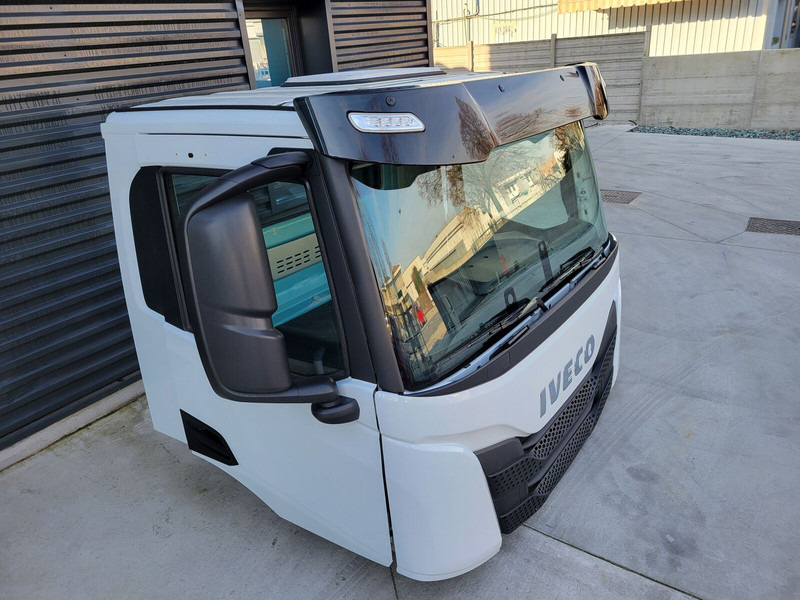 Iveco STRALIS TRAKKER S - Way / X - Way / T - Way EURO 6 - Cabină și interior pentru Camion: Foto 5 Iveco STRALIS TRAKKER S - Way / X - Way / T - Way EURO 6 - Cabină și interior pentru Camion: Foto 5