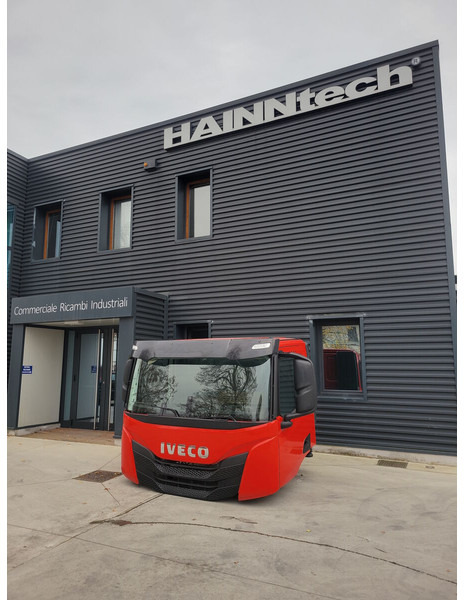Iveco T-WAY / X-WAY - Cabină și interior pentru Camion: Foto 2 Iveco T-WAY / X-WAY - Cabină și interior pentru Camion: Foto 2
