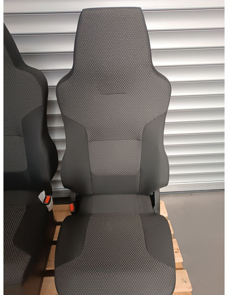 MAN Set RH + LH - Scaun pentru Camion: Foto 3 MAN Set RH + LH - Scaun pentru Camion: Foto 3