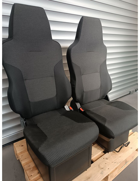 MAN Set RH + LH - Scaun pentru Camion: Foto 1 MAN Set RH + LH - Scaun pentru Camion: Foto 1