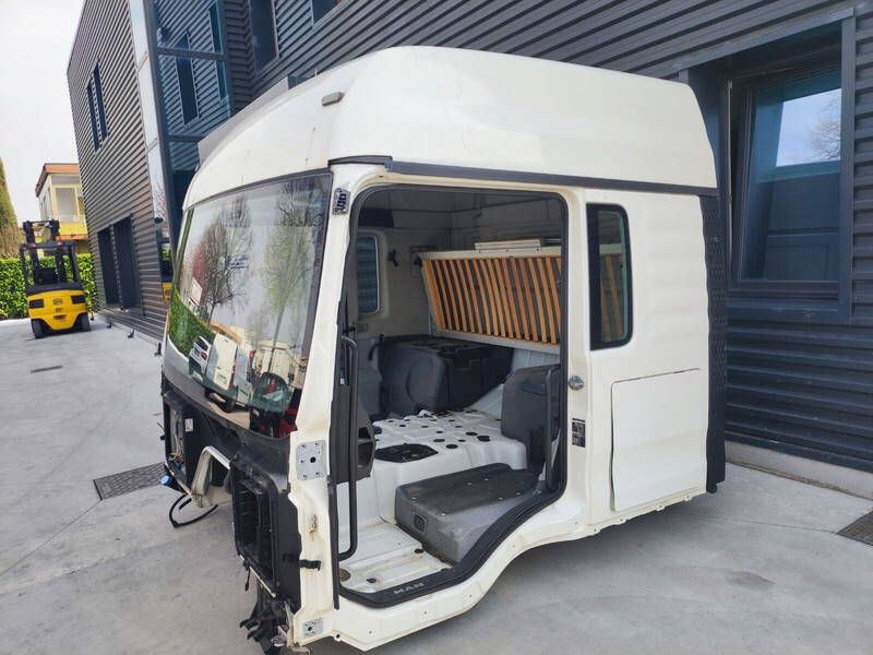 MAN TGS - TGM EURO 5 - Cabină și interior pentru Camion: Foto 3 MAN TGS - TGM EURO 5 - Cabină și interior pentru Camion: Foto 3