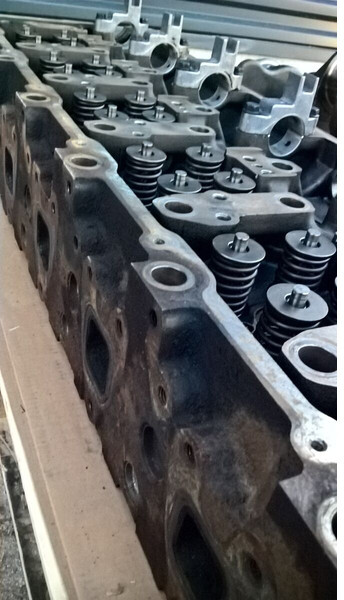 MAN TGS TGX Euro 6 - Blocul cilindrilor pentru Camion: Foto 5 MAN TGS TGX Euro 6 - Blocul cilindrilor pentru Camion: Foto 5