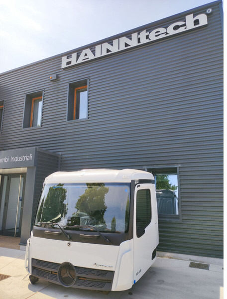 Mercedes-Benz ACTROS AROCS ANTOS - Cabină și interior pentru Camion: Foto 2 Mercedes-Benz ACTROS AROCS ANTOS - Cabină și interior pentru Camion: Foto 2