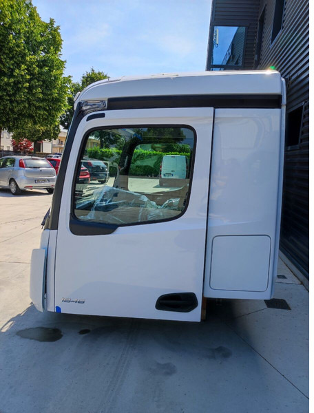 Mercedes-Benz ACTROS AROCS ANTOS - Cabină și interior pentru Camion: Foto 5 Mercedes-Benz ACTROS AROCS ANTOS - Cabină și interior pentru Camion: Foto 5