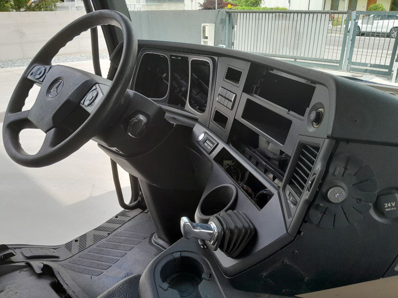 Mercedes-Benz AROCS ACTROS Streamline MP4 - Cabină și interior pentru Camion: Foto 5 Mercedes-Benz AROCS ACTROS Streamline MP4 - Cabină și interior pentru Camion: Foto 5