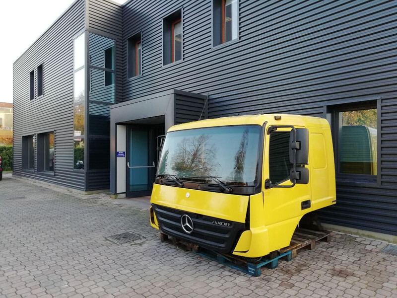 Mercedes-Benz AXOR ,ATEGO - Cabină și interior pentru Camion: Foto 5 Mercedes-Benz AXOR ,ATEGO - Cabină și interior pentru Camion: Foto 5