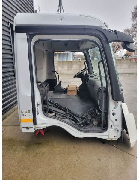 Mercedes-Benz Arocs - Actros Classicspace - Cabină și interior pentru Camion: Foto 5 Mercedes-Benz Arocs - Actros Classicspace - Cabină și interior pentru Camion: Foto 5