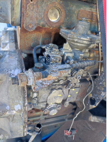 Nissan B440 - Motor pentru Camion: Foto 3 Nissan B440 - Motor pentru Camion: Foto 3