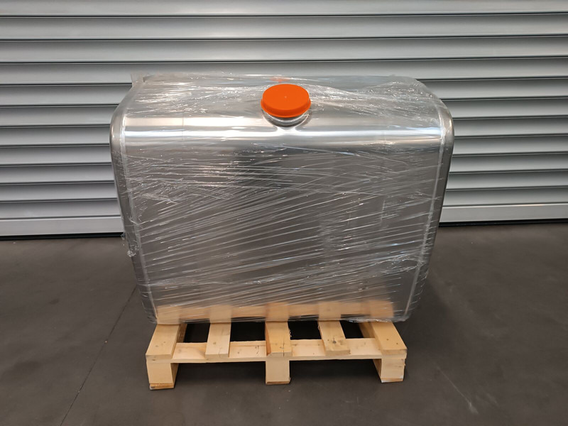 Volvo 400 L. - Rezervor combustibil pentru Camion: Foto 5 Volvo 400 L. - Rezervor combustibil pentru Camion: Foto 5