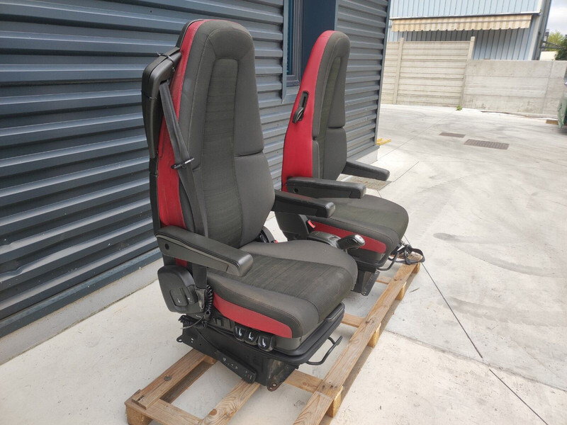Volvo FH4 - FH13 FH16 - Scaun pentru Camion: Foto 5 Volvo FH4 - FH13 FH16 - Scaun pentru Camion: Foto 5
