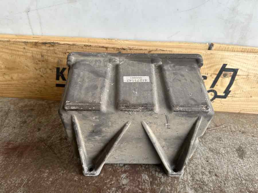 IVECO ADBLUE MODULE SUPPLY 41271147 - Sistem de alimentare combustibil pentru Camion: Foto 2 IVECO ADBLUE MODULE SUPPLY 41271147 - Sistem de alimentare combustibil pentru Camion: Foto 2