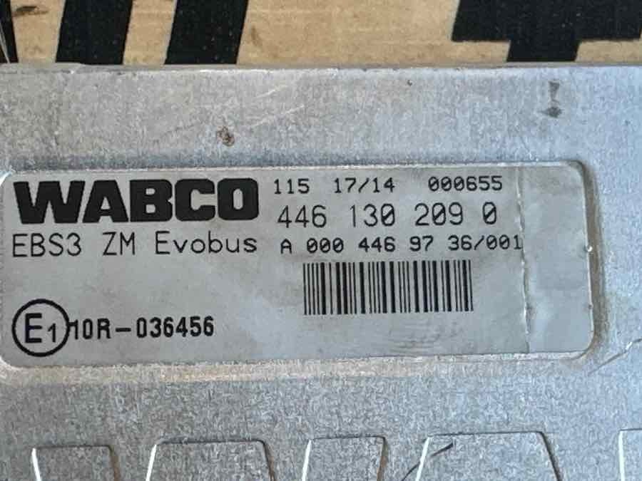 MERCEDES ECU A0004469736 - Calculator de bord pentru Autobuz: Foto 2 MERCEDES ECU A0004469736 - Calculator de bord pentru Autobuz: Foto 2