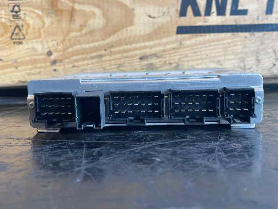 MERCEDES ECU TEMIC A0004461003 - Calculator de bord pentru Autobuz: Foto 2 MERCEDES ECU TEMIC A0004461003 - Calculator de bord pentru Autobuz: Foto 2