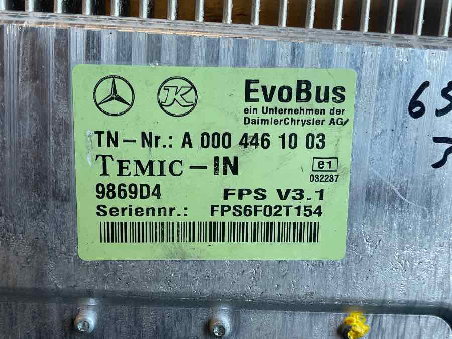 MERCEDES ECU TEMIC A0004461003 - Calculator de bord pentru Autobuz: Foto 3 MERCEDES ECU TEMIC A0004461003 - Calculator de bord pentru Autobuz: Foto 3
