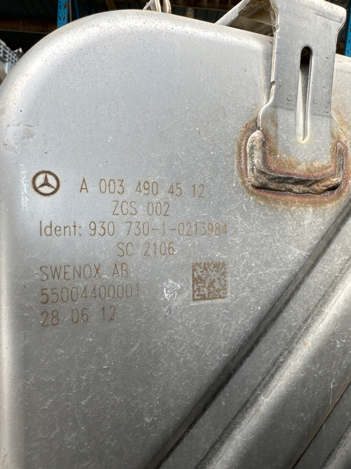 MERCEDES EXHAUST A0034904512 - Convertor catalitic pentru Camion: Foto 1 MERCEDES EXHAUST A0034904512 - Convertor catalitic pentru Camion: Foto 1