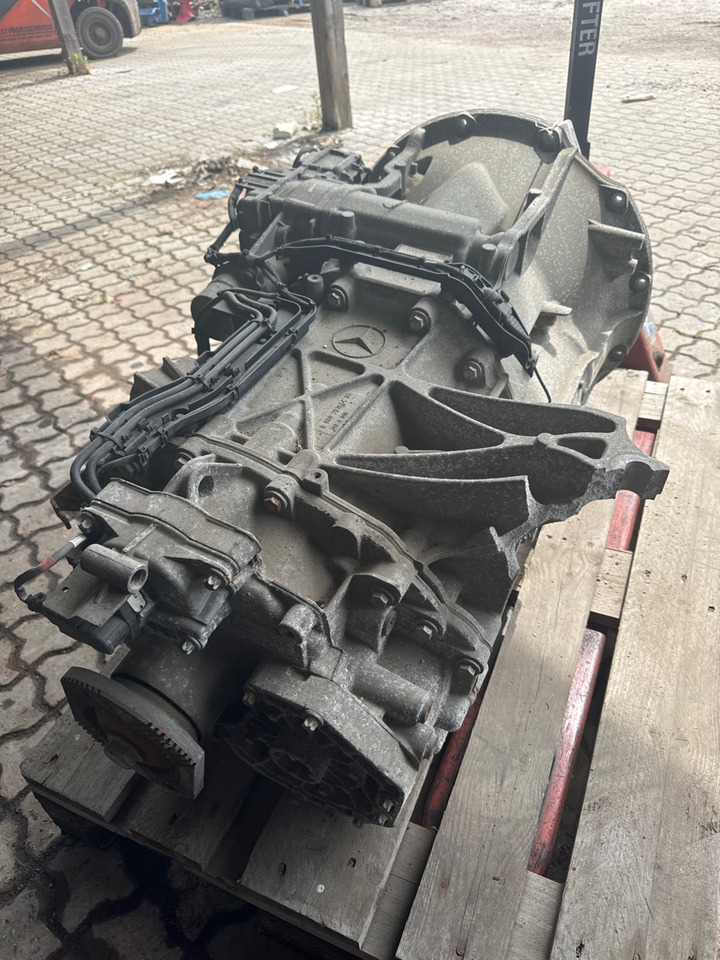 MERCEDES GEARBOX G211-12 *BROKE* - Cutie de viteze pentru Camion: Foto 2 MERCEDES GEARBOX G211-12 *BROKE* - Cutie de viteze pentru Camion: Foto 2