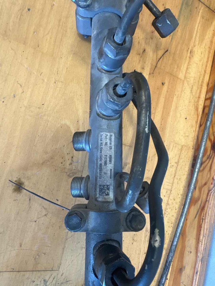 SCANIA ACCUMULATOR RH 2127080 - Sistem de alimentare combustibil pentru Camion: Foto 2 SCANIA ACCUMULATOR RH 2127080 - Sistem de alimentare combustibil pentru Camion: Foto 2