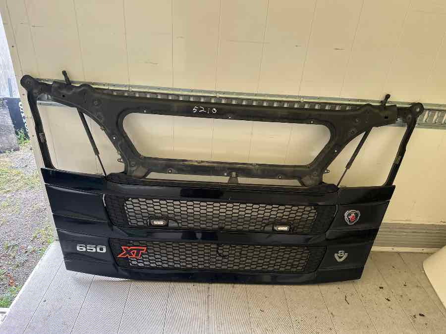 SCANIA FRONT GRILL FRAME 2894750 - Caroserie și exterior pentru Camion: Foto 1 SCANIA FRONT GRILL FRAME 2894750 - Caroserie și exterior pentru Camion: Foto 1